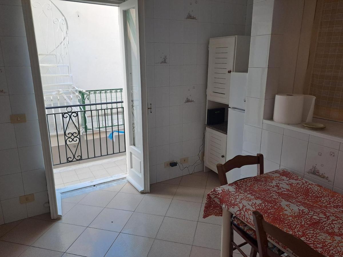 Dreamhouse Ischia-Lacco Ameno In Pieno Centro A Soli 70 Metri Dal Mare! エクステリア 写真